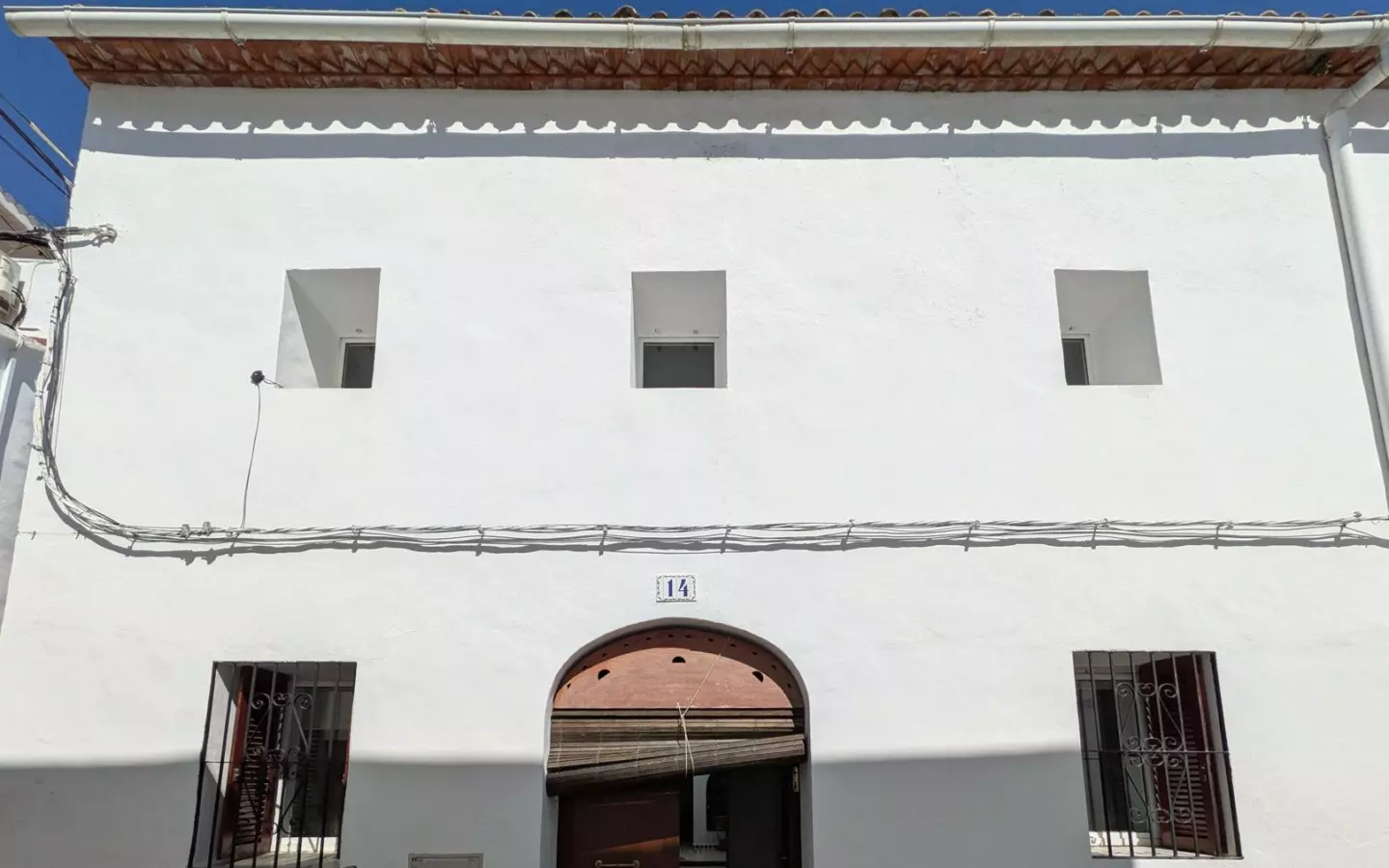 3-bedroom House In Oliva, Spain (289 M²)