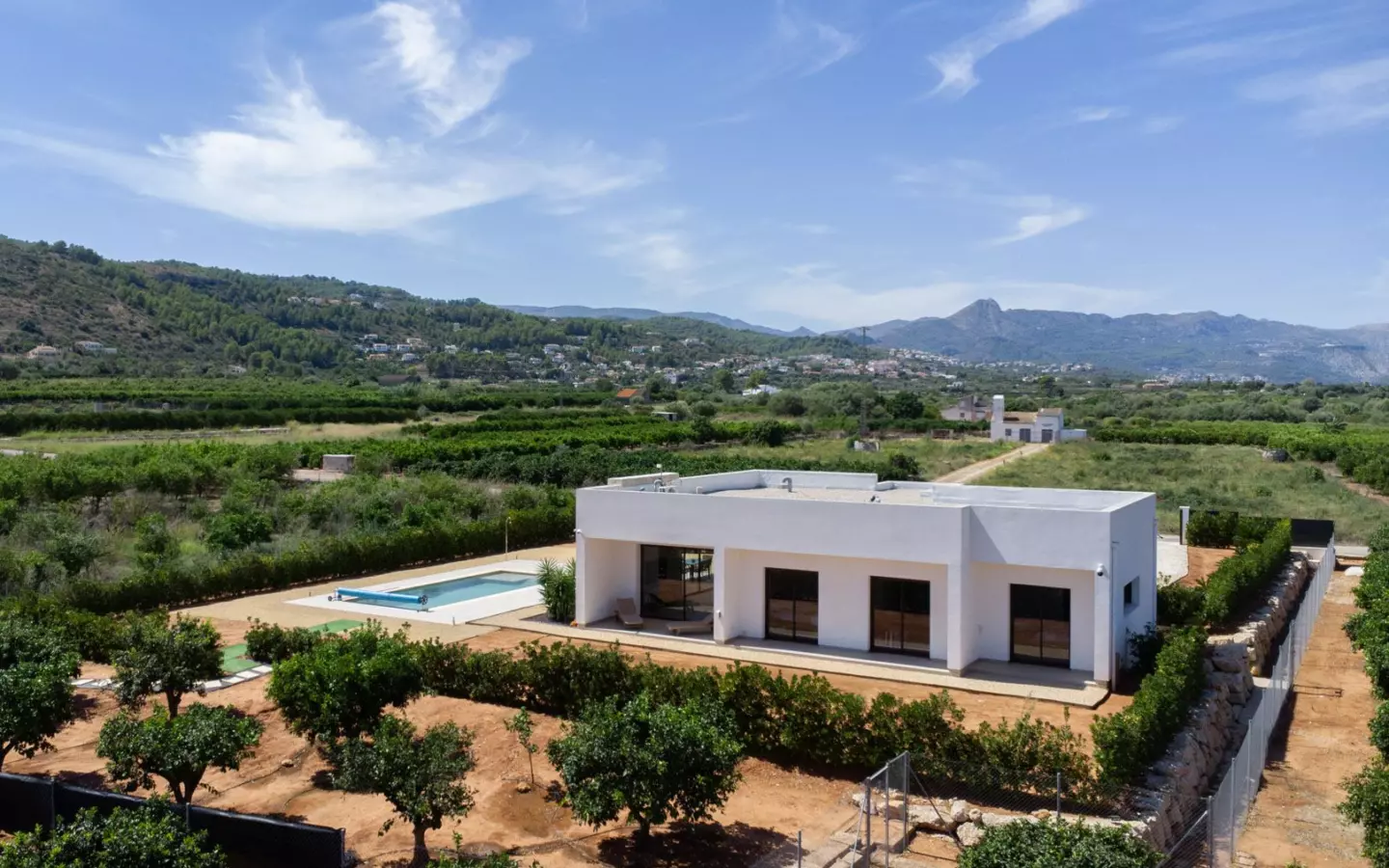 3-bedroom Villa In Pedreguer, Spain (225 M²)