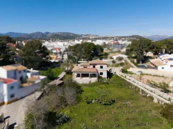 3-bedroom Villa In Gata De Gorgos, Spain (150 M²)