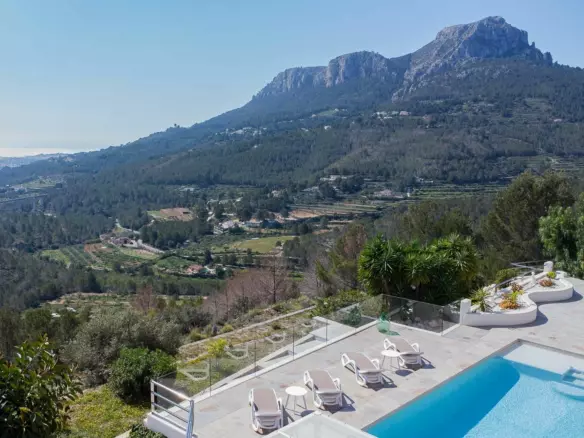 5-bedroom Villa In Benissa, Spain (359 M²)