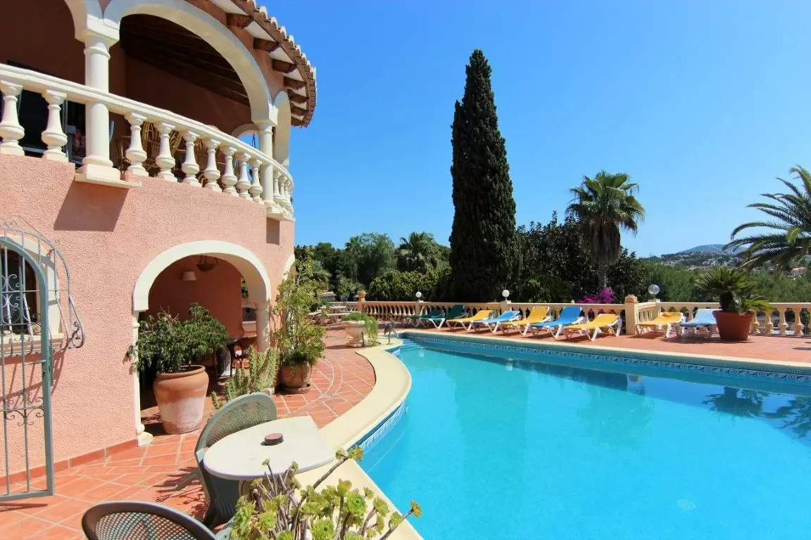 8-bedroom Villa In Benissa, Spain (392 M²)