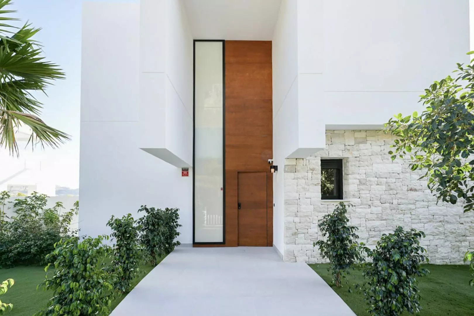 2-4-4b3bff 3-bedroom Villa In Polop, Spain (293 M²)