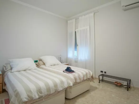 6-bedroom Villa In Denia, Spain (426 M²)