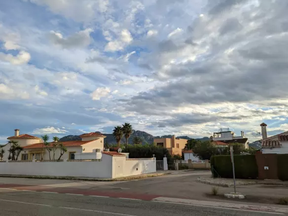 Plot In Denia, Spain (1.315 M² Plot)