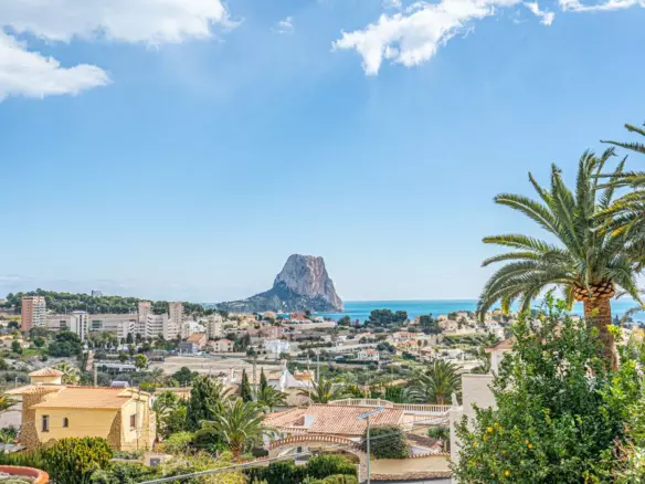 6-bedroom Villa In Calpe, Spain (350 M²)