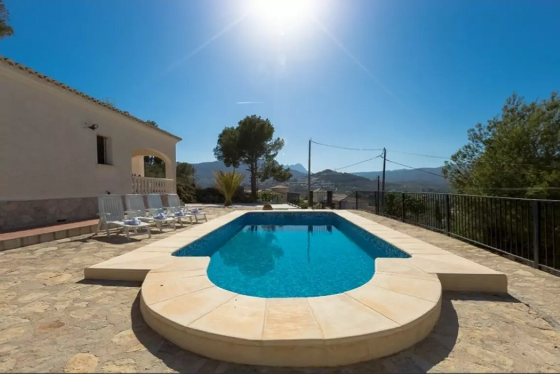 3-bedroom Villa In Calpe, Spain (90 M²)