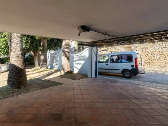 5-bedroom Villa In Benissa, Spain (565 M²)