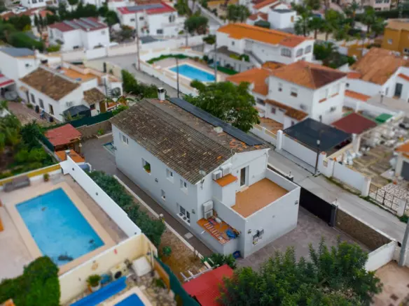 4-bedroom Villa In Calpe, Spain (216 M²)