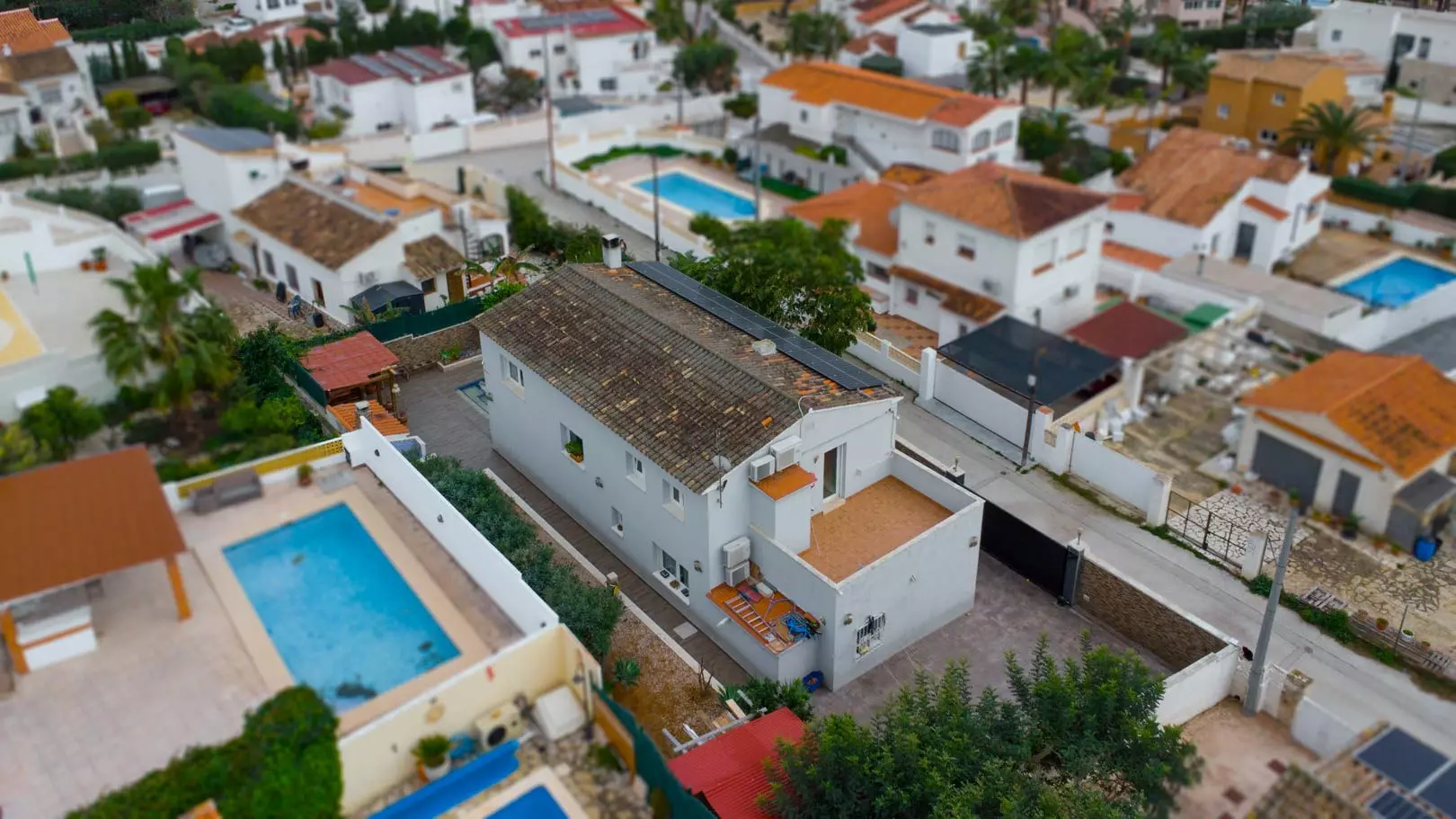 2-4-9e8428 4-bedroom Villa In Calpe, Spain (216 M²)