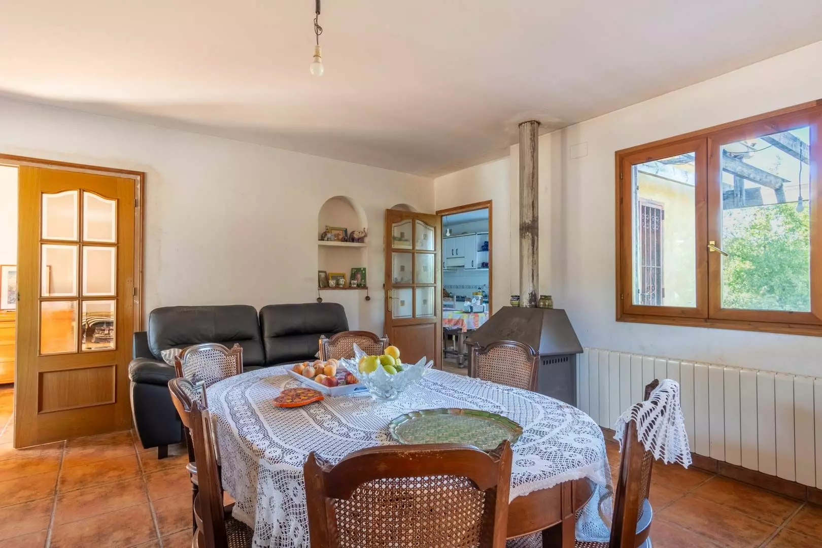 6-bedroom Villa In Pedreguer, Spain (361 M²)
