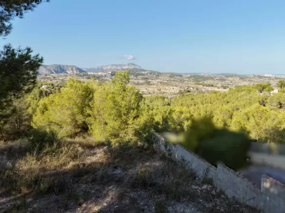 Plot In Moraira, Spain (801 M² Plot)