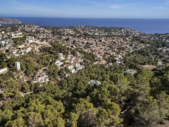 Plot In Benissa, Spain (1.100 M² Plot)