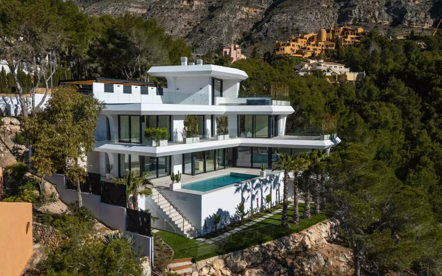 4-bedroom Villa In Altea, Spain (609 M²)