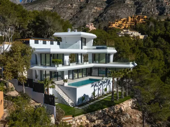 4-bedroom Villa In Altea, Spain (609 M²)