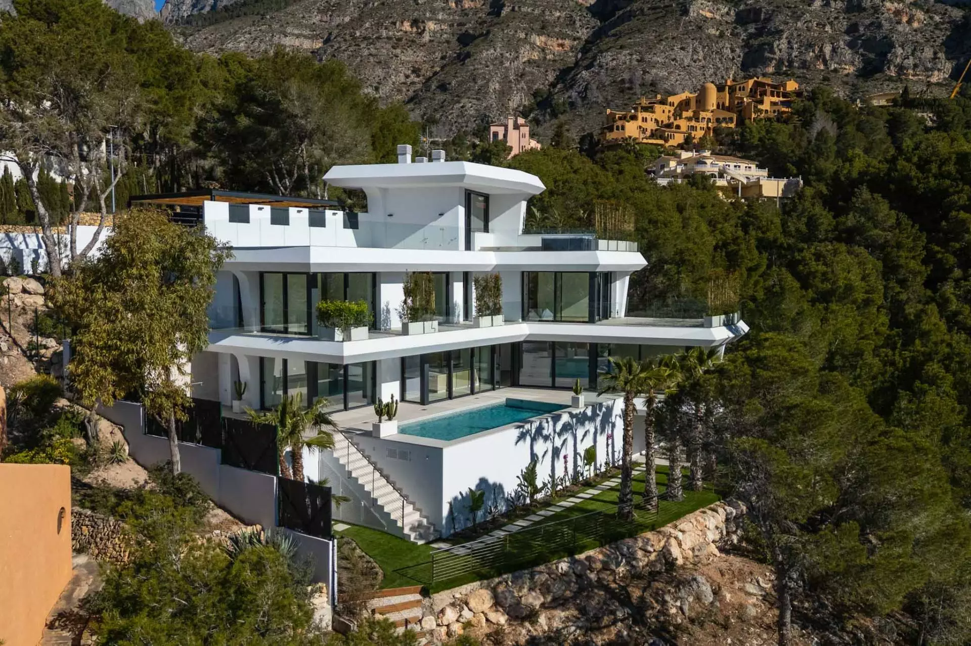 4-bedroom Villa In Altea, Spain (609 M²)