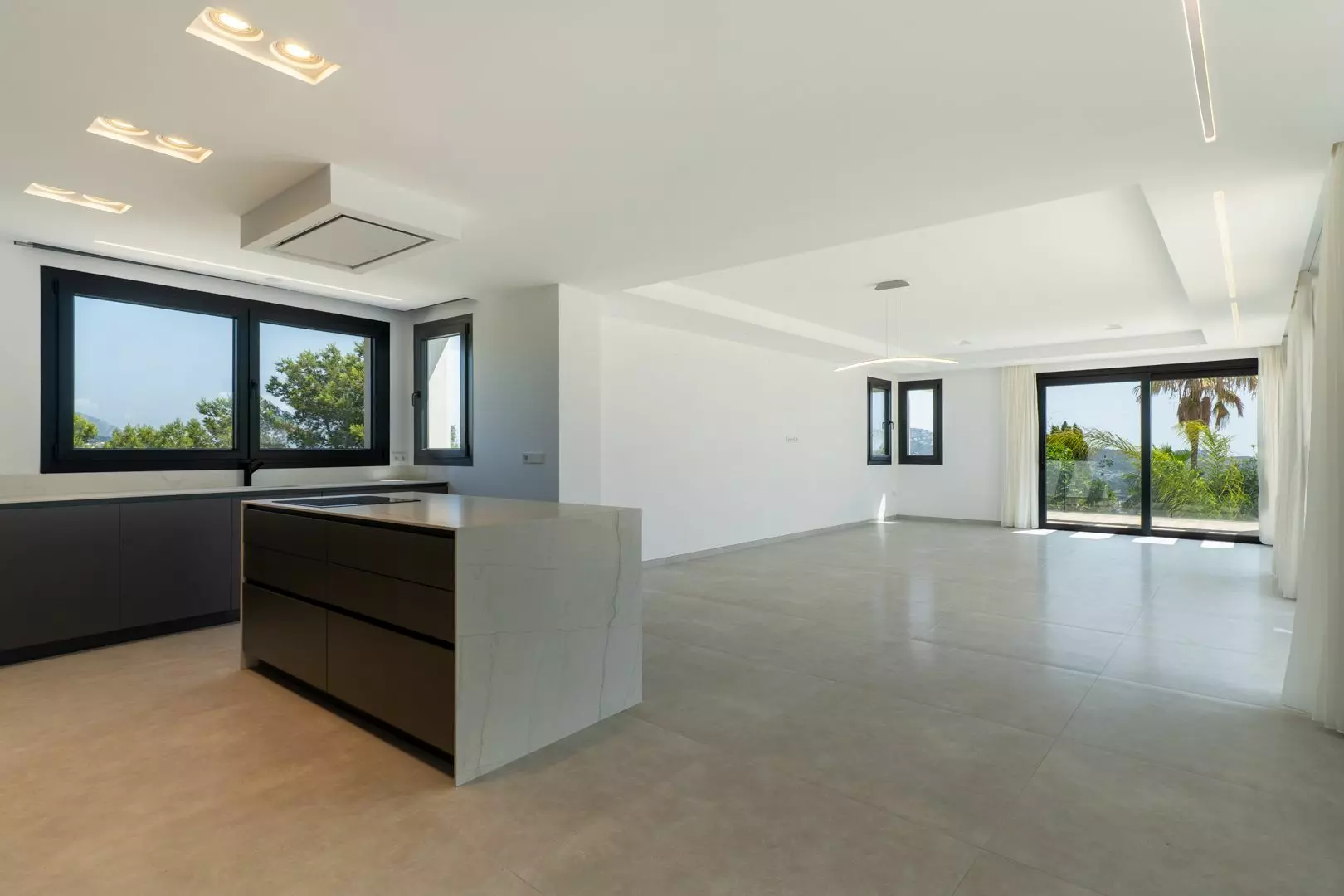 3-bedroom Villa In Moraira, Spain (310 M²)