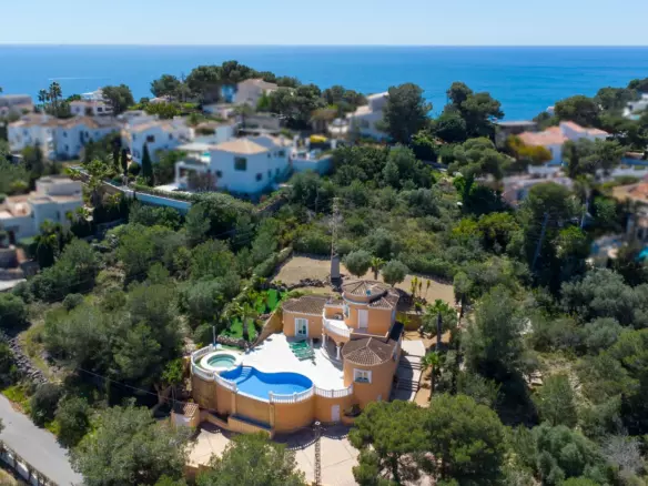 3-bedroom Villa In Jávea – Xàbia, Spain (150 M²)