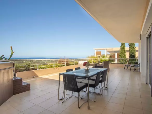 3-bedroom Apartment In Pedreguer, Spain (310 M²)