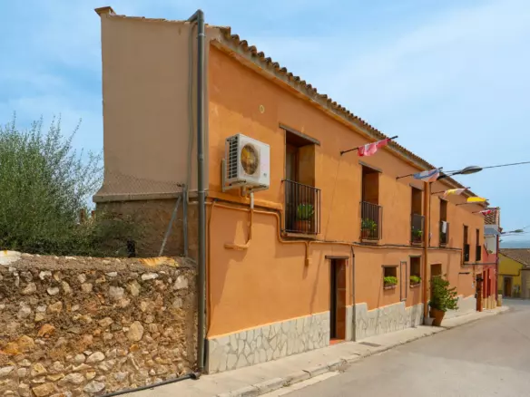 6-bedroom Commercial Unit In Sagra, Spain (426 M²)
