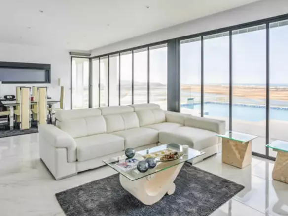 4-bedroom Villa In Pedreguer, Spain (180 M²)