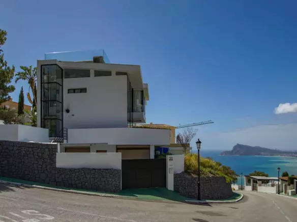 6-bedroom Villa In Altea, Spain (547 M²)