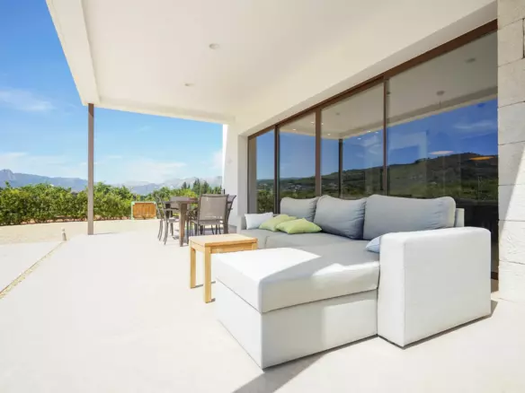 3-bedroom Villa In Pedreguer, Spain (225 M²)