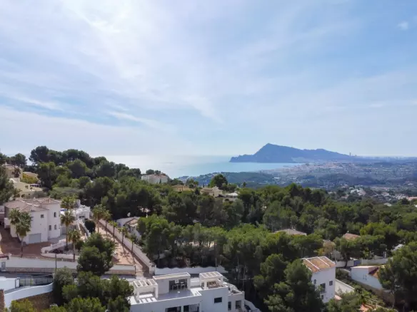 4-bedroom Villa In Altea, Spain (400 M²)
