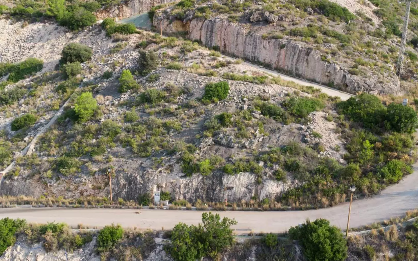 Plot In Jalon – Xalo, Spain (653 M² Plot)