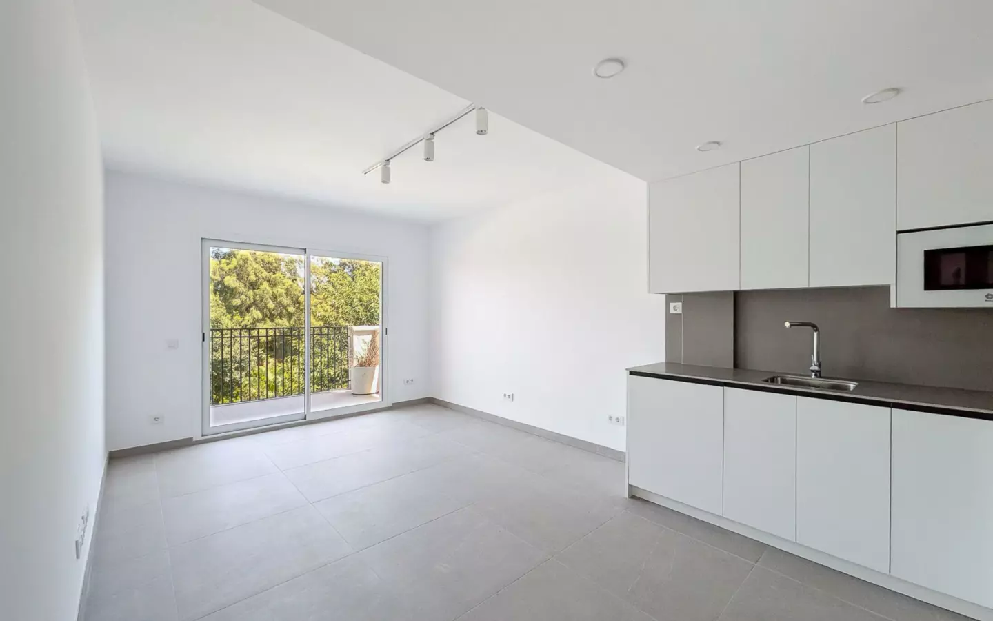 1-bedroom Apartment In Denia, Spain (53 M²)