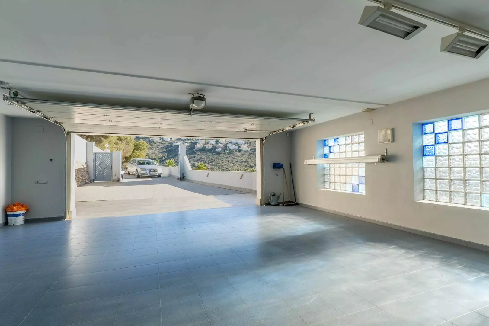 2-5-48fe85 4-bedroom Villa In Moraira, Spain (434 M²)