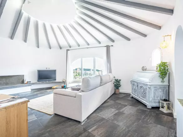 6-bedroom Villa In Calpe, Spain (350 M²)
