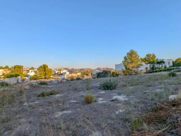 Plot In Moraira, Spain (811 M² Plot)