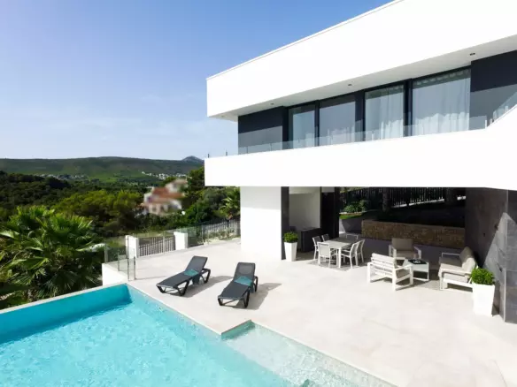 3-bedroom Villa In Jávea – Xàbia, Spain (374 M²)