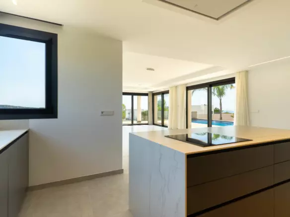 3-bedroom Villa In Moraira, Spain (310 M²)