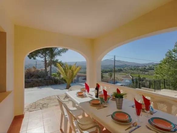 3-bedroom Villa In Calpe, Spain (90 M²)