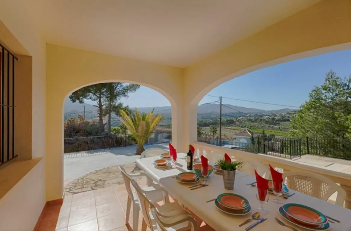 3-bedroom Villa In Calpe, Spain (90 M²)
