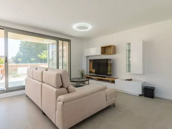 3-bedroom Apartment In Denia, Spain (106 M²)