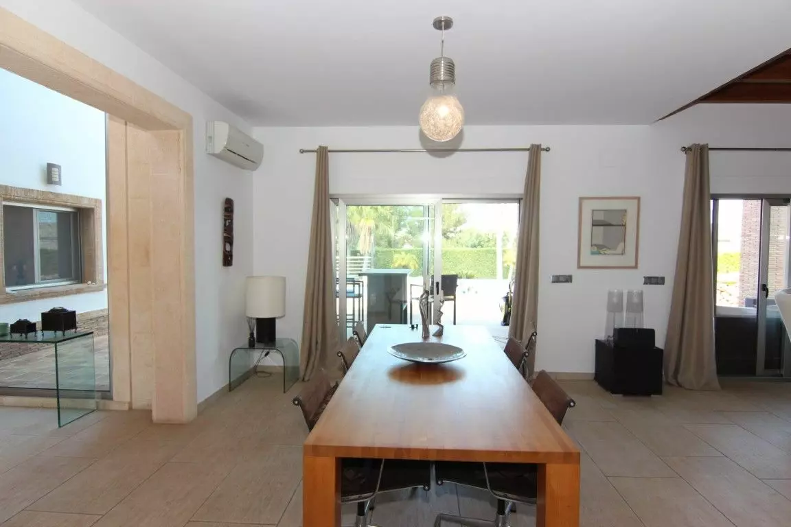 5-bedroom Villa In Jávea – Xàbia, Spain (450 M²)