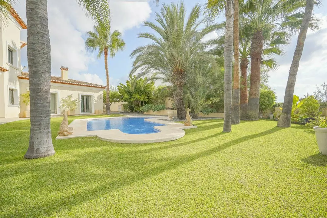 4-bedroom Villa In Benissa, Spain (464 M²)