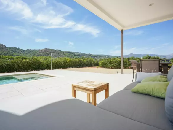 3-bedroom Villa In Pedreguer, Spain (225 M²)