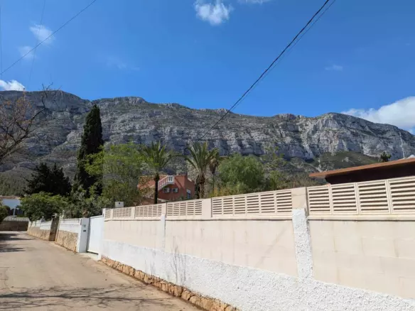 Plot In Denia, Spain (1.240 M² Plot)