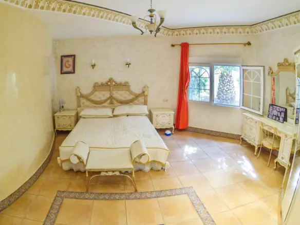 6-bedroom Villa In Denia, Spain (411 M²)