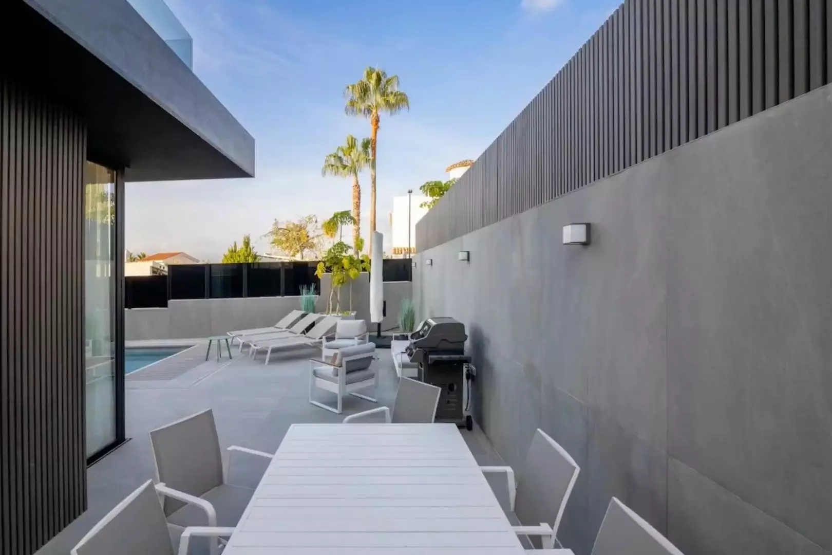 5-bedroom Villa In Alfaz Del Pi, Spain (322 M²)