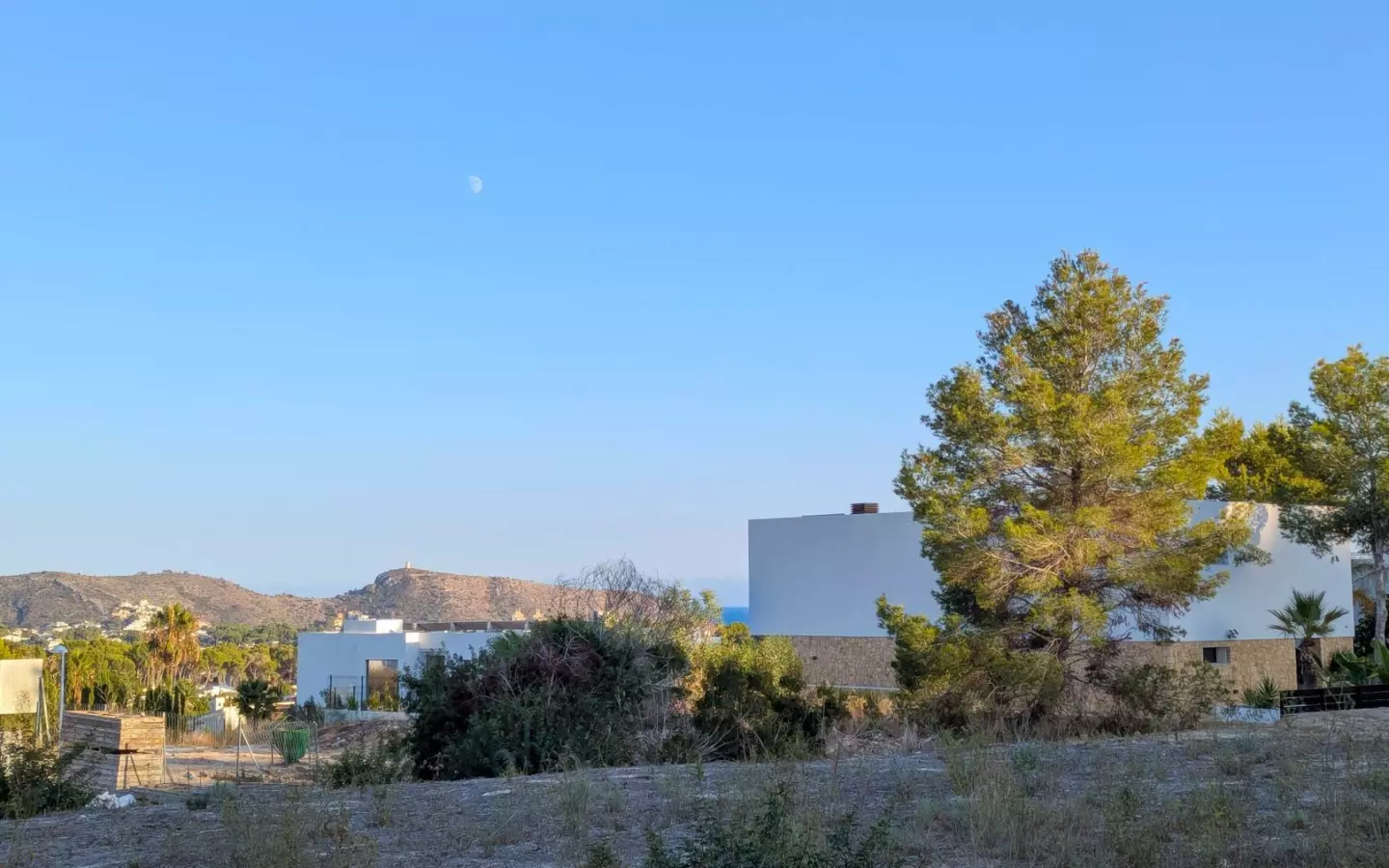 Plot In Moraira, Spain (811 M² Plot)