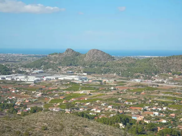 5-bedroom Villa In Pedreguer, Spain (392 M²)
