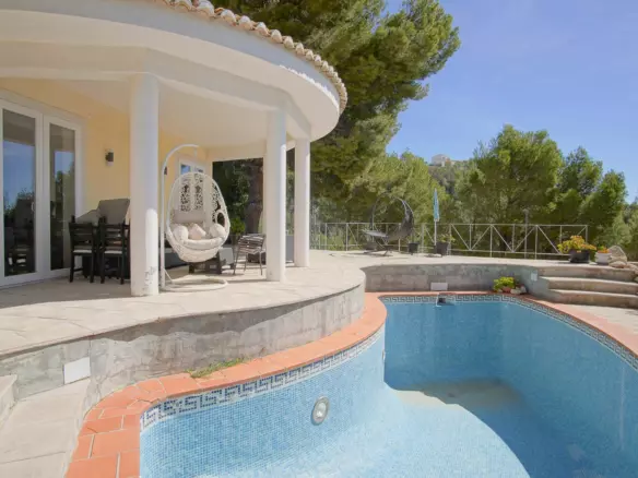 3-bedroom Villa In Altea, Spain (200 M²)