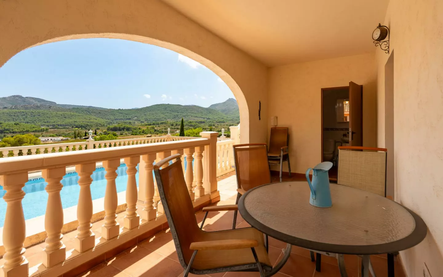 5-bedroom Villa In Jalon – Xalo, Spain (229 M²)