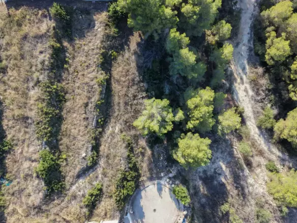 Plot In Moraira, Spain (1.280 M² Plot)