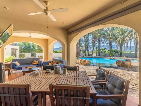 5-bedroom Villa In Ondara, Spain (1.025 M²)