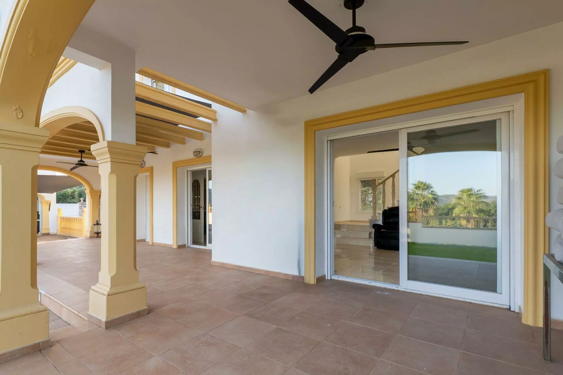 4-bedroom Villa In Beniarbeig, Spain (376 M²)
